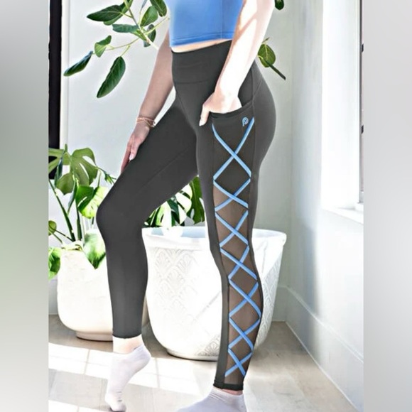 Pop Fit Dial Up Leggings - Picture 5 of 10